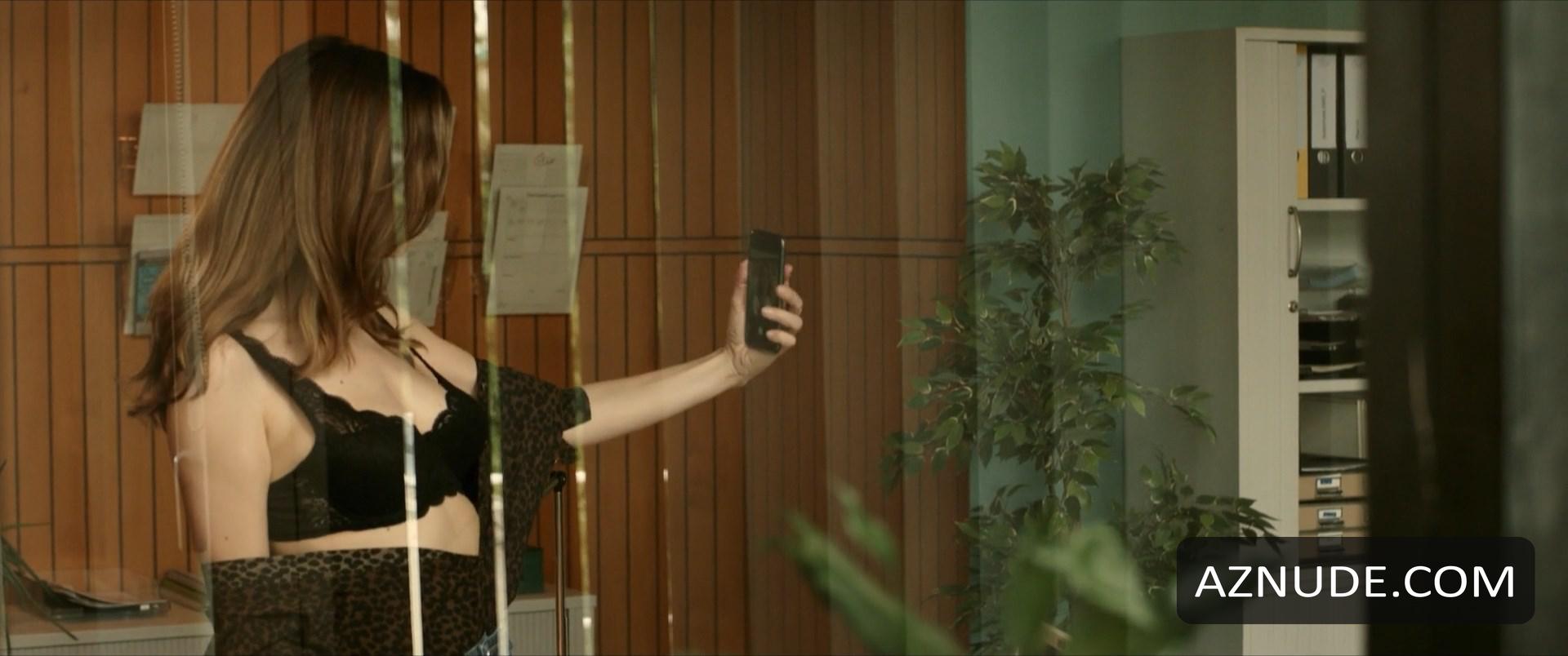 Frau Jordan Stellt Gleich in Unsorted, photo 19