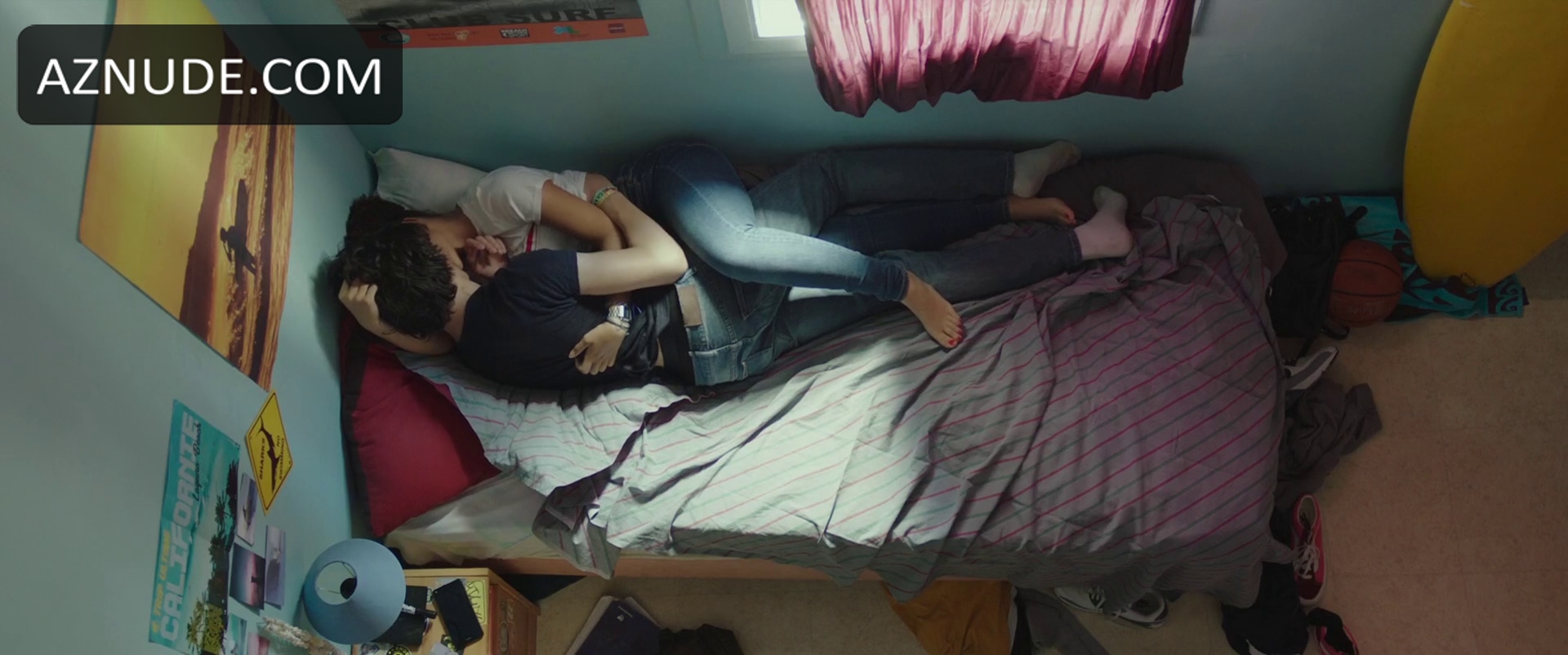 How To Make Out in Unsorted, photo 2