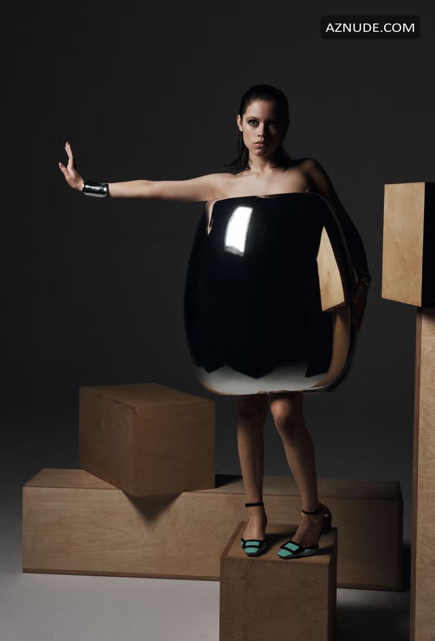 Jenna Ortega - Elle Photoshoot in Unsorted, photo 2
