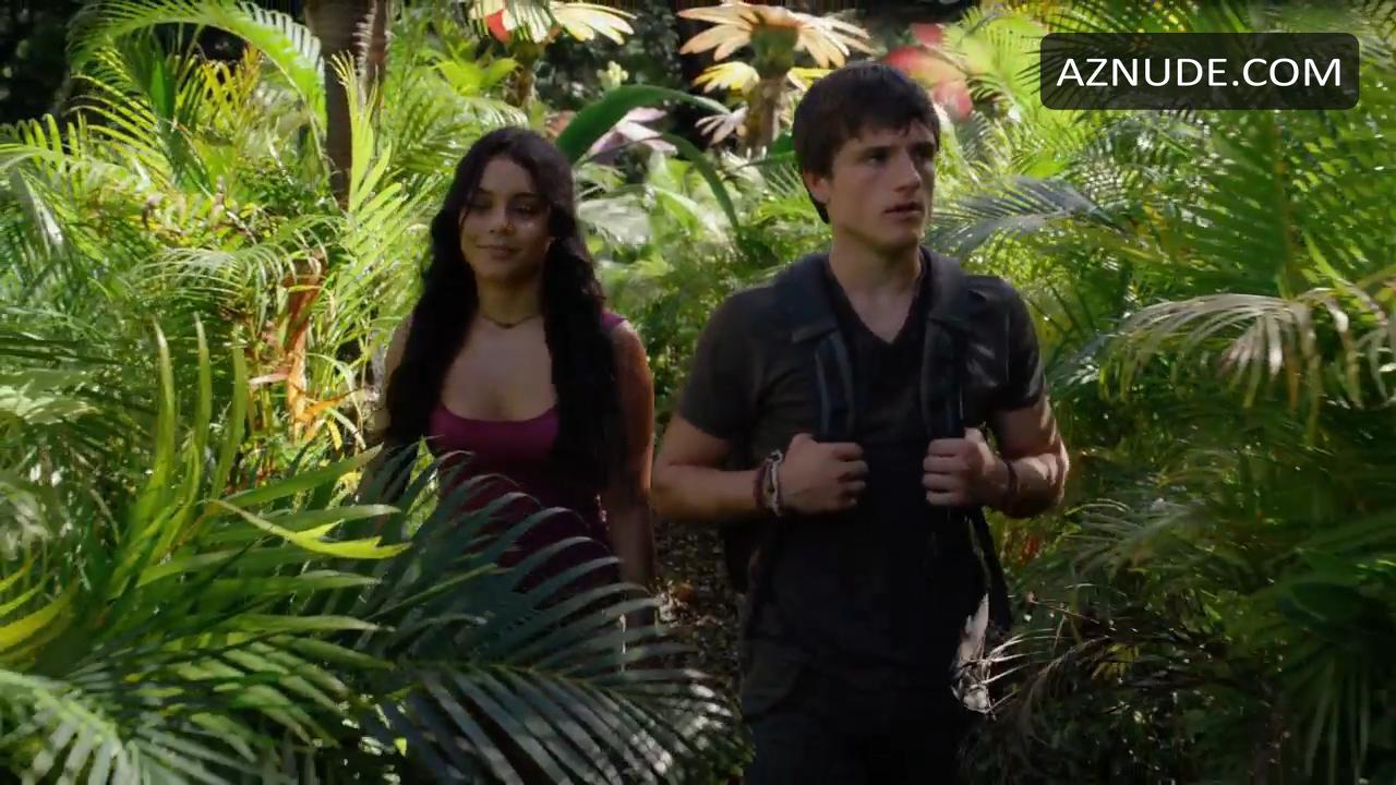 Journey 2: The Mysterious Island in Unsorted, photo 36