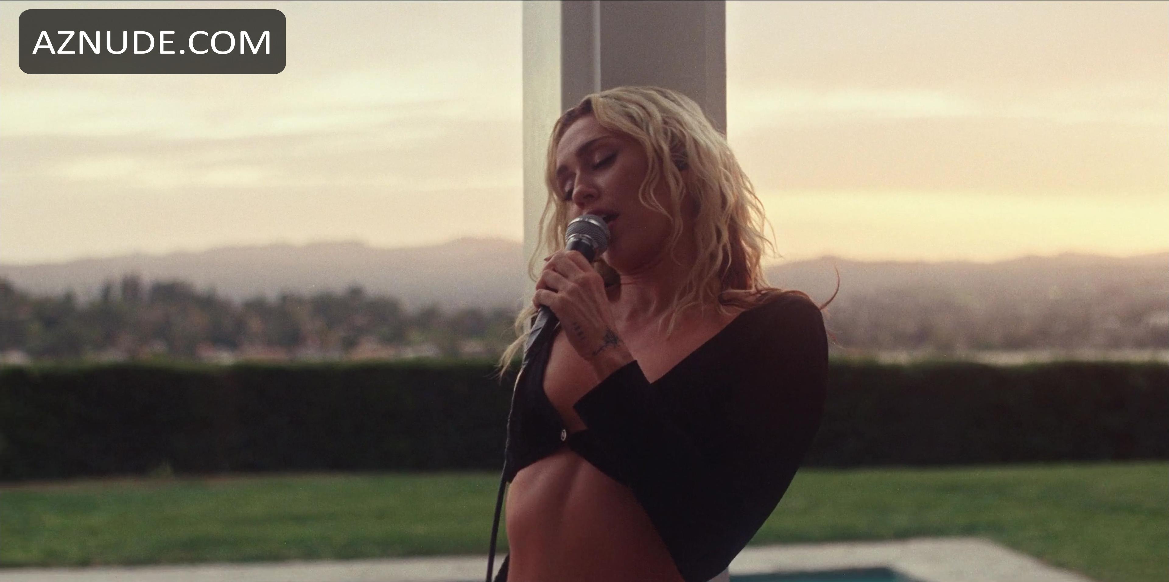 Miley Cyrus: Endless Summer Vacation (backyard Sessions) in Unsorted, photo 1