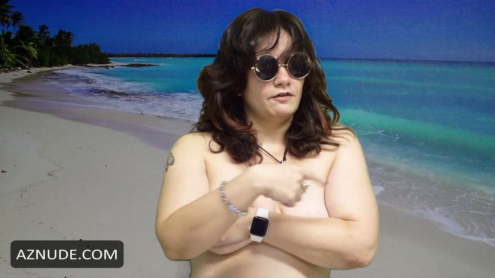 Modest Male Exposure in Unsorted, photo 5