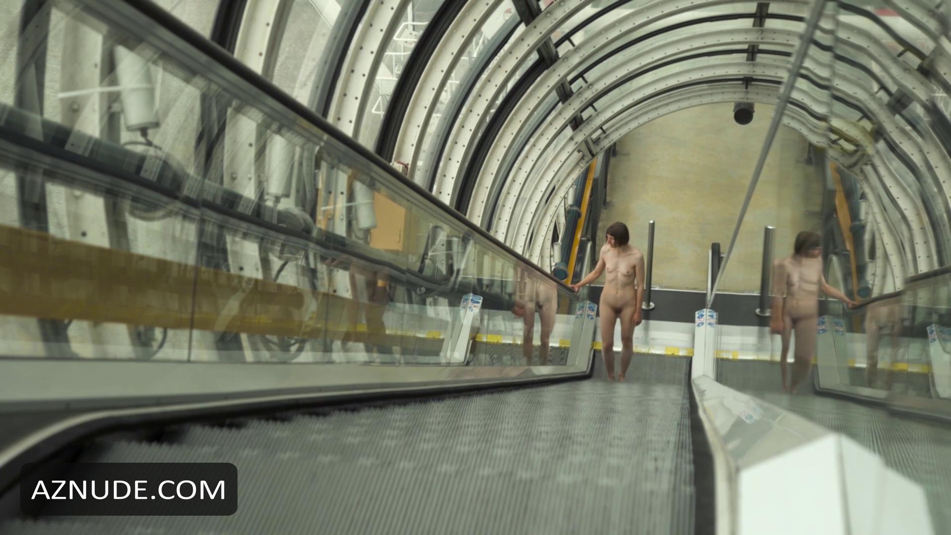 Nu Montant Un Escalator in Unsorted, photo 1