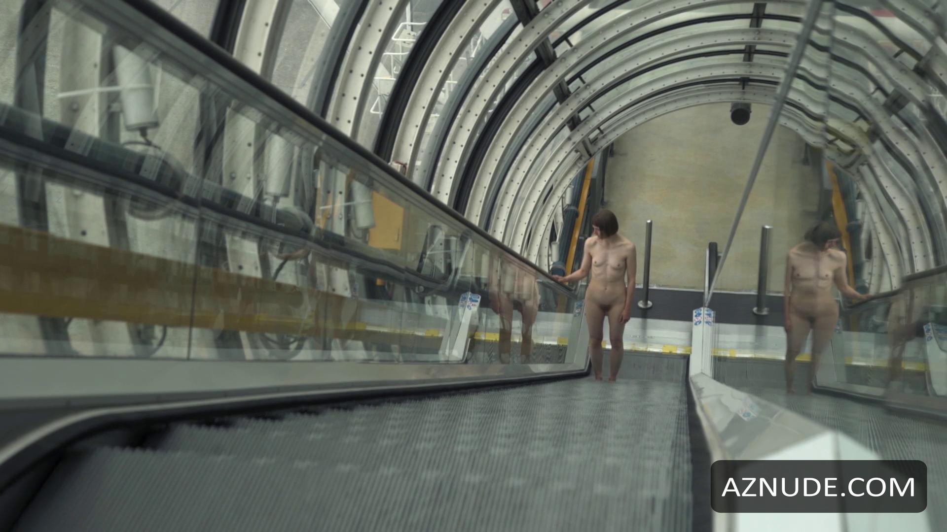 Nu Montant Un Escalator in Unsorted, photo 4