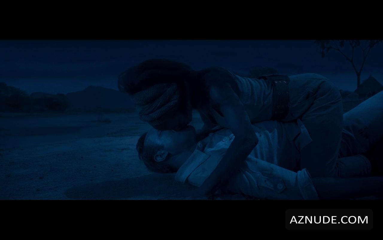 Oss 117: Alerte Rouge En Afrique Noire in Unsorted, photo 4