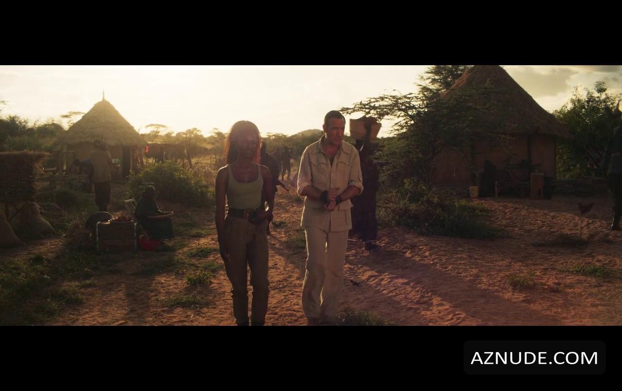 Oss 117: Alerte Rouge En Afrique Noire in Unsorted, photo 8