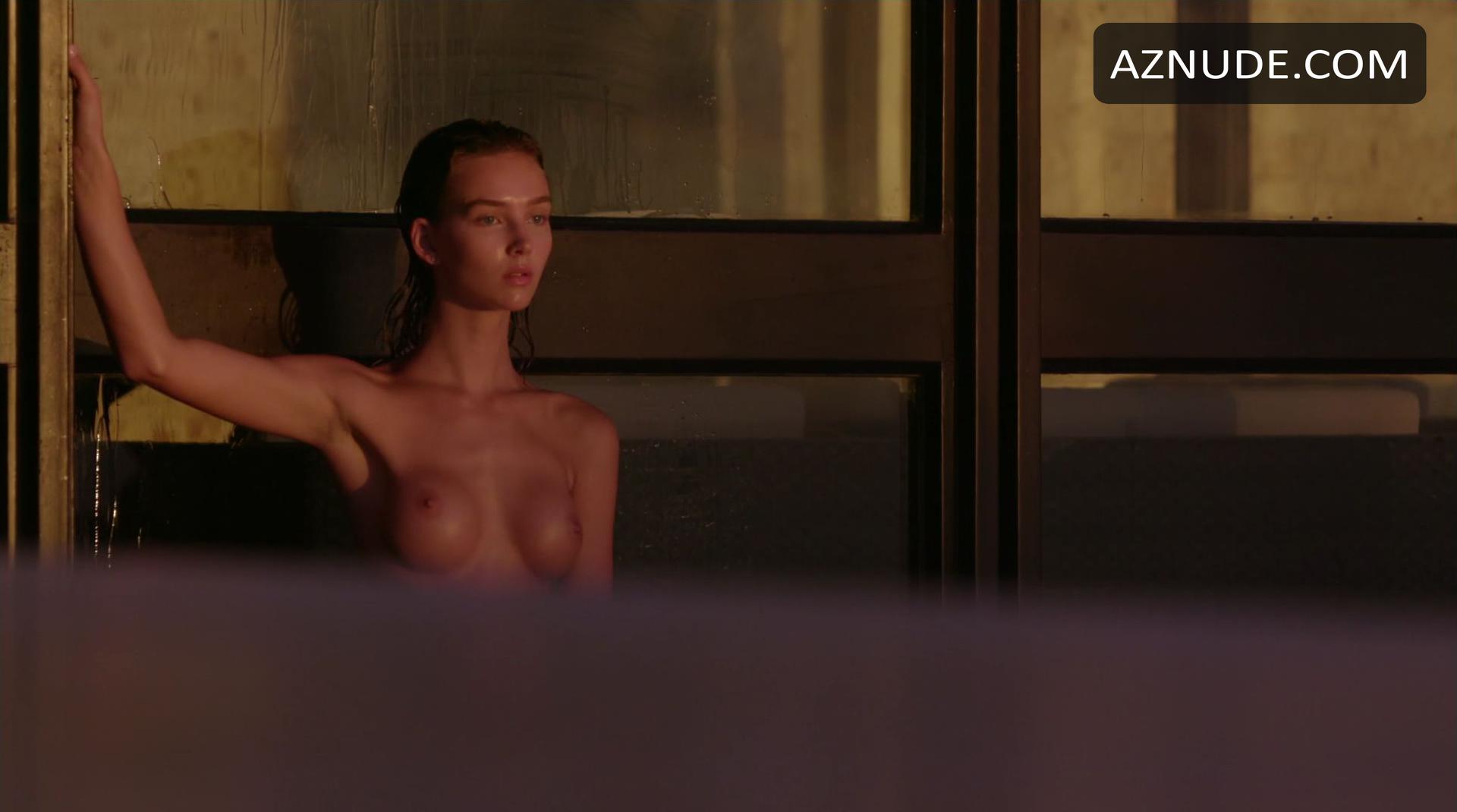 Nude in Nude, photo 3