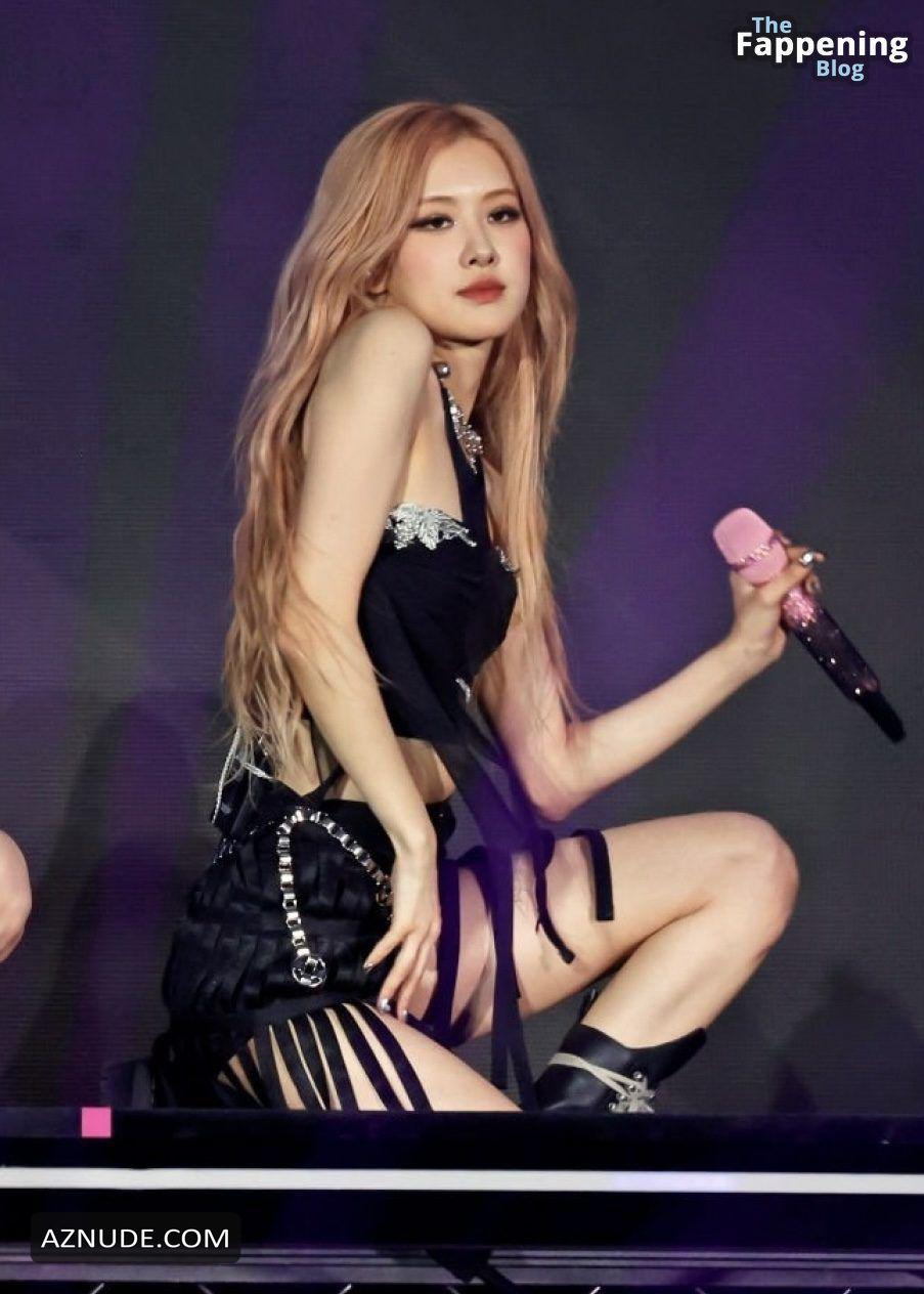 Rose in Blackpink Rose Sizzles In Sexy Performance At Coachella, photo 3