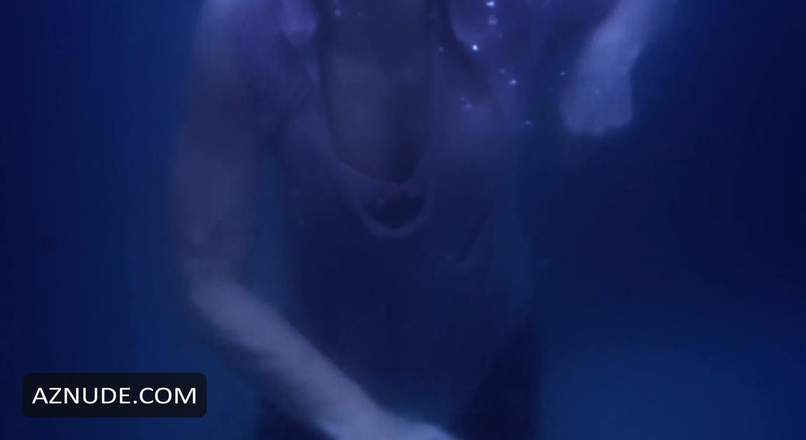 Saxon Sharbino in Stalker's Prey, photo 10