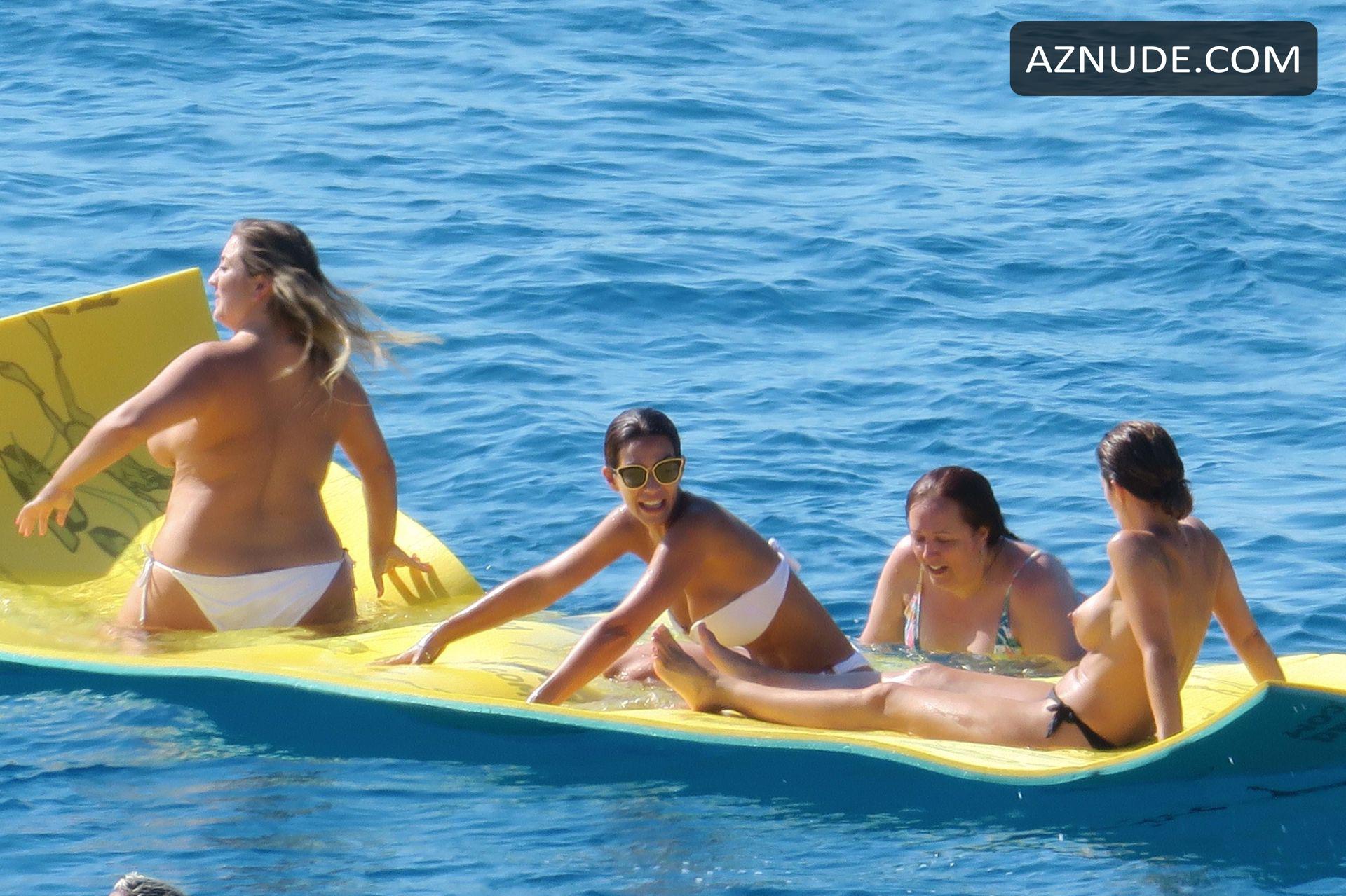 Tamara Gorro in Tamara Gorro And Ezequiel Garay Enjoy A Day In The Sun In Formentera, photo 3