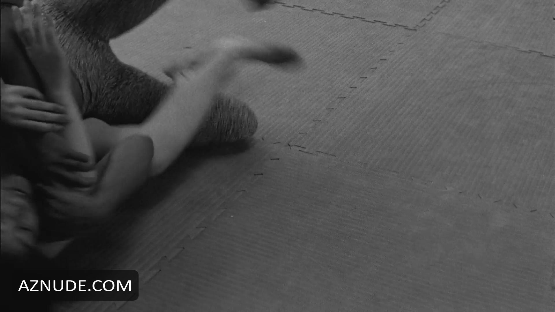 The Girl With Two Heads in Unsorted, photo 3
