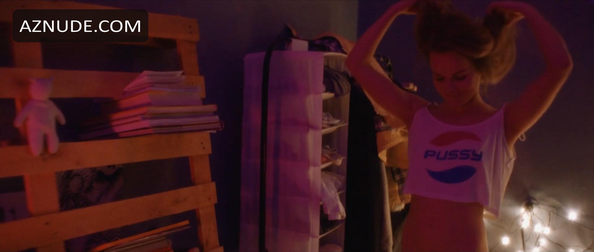 The Night's Gentle Caress in Unsorted, photo 4