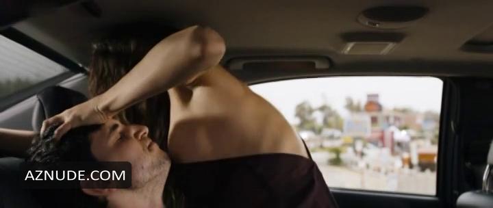 Valentina Belle in Il Permesso 48 Ore Fuori, photo 4