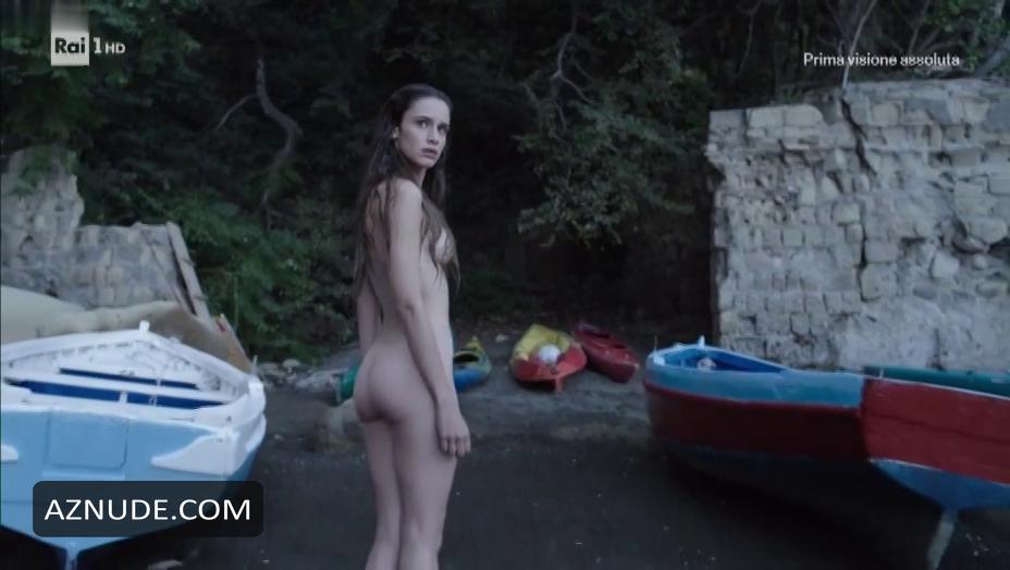 Valentina Belle in Sirene, photo 2
