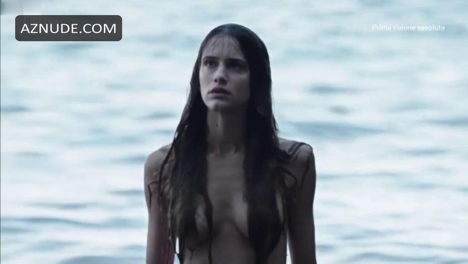 Valentina Belle in Sirene, photo 6