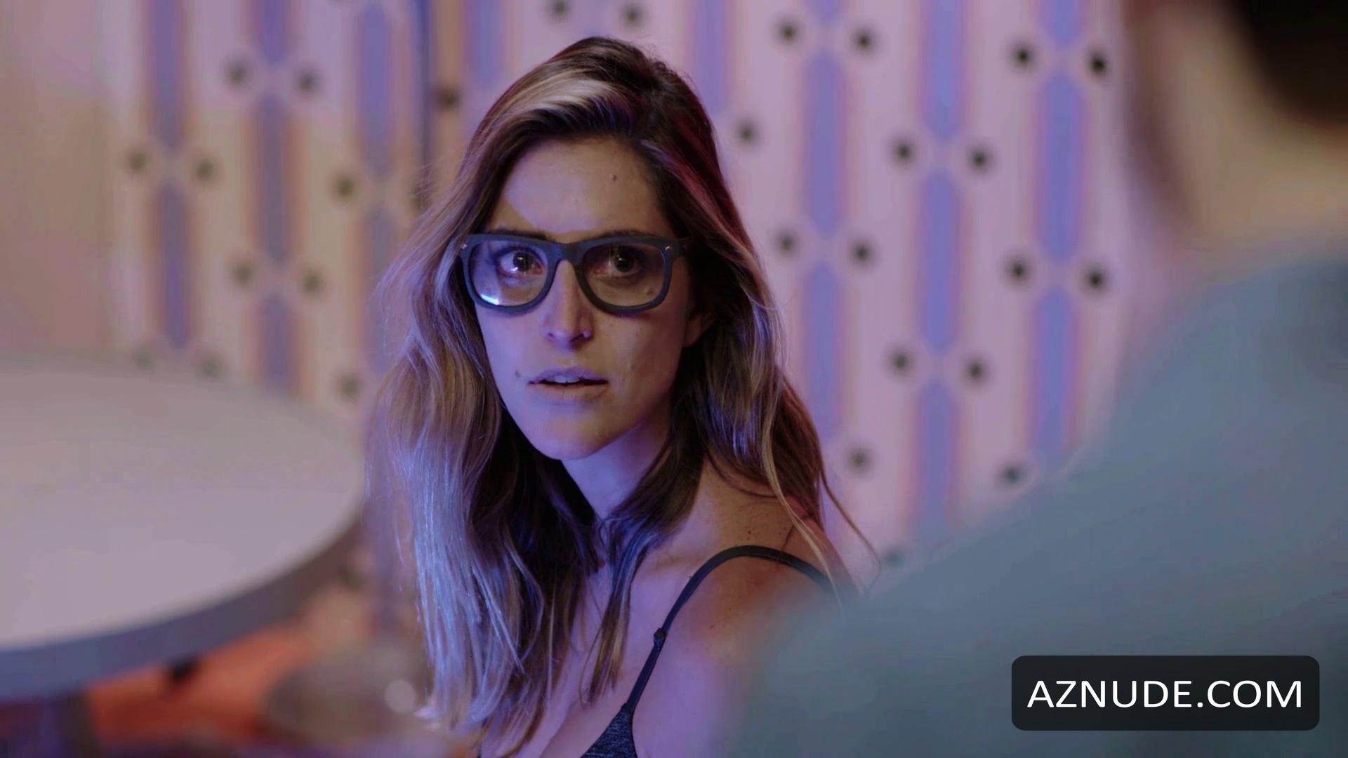 Valentina Frione in Millennials, photo 2