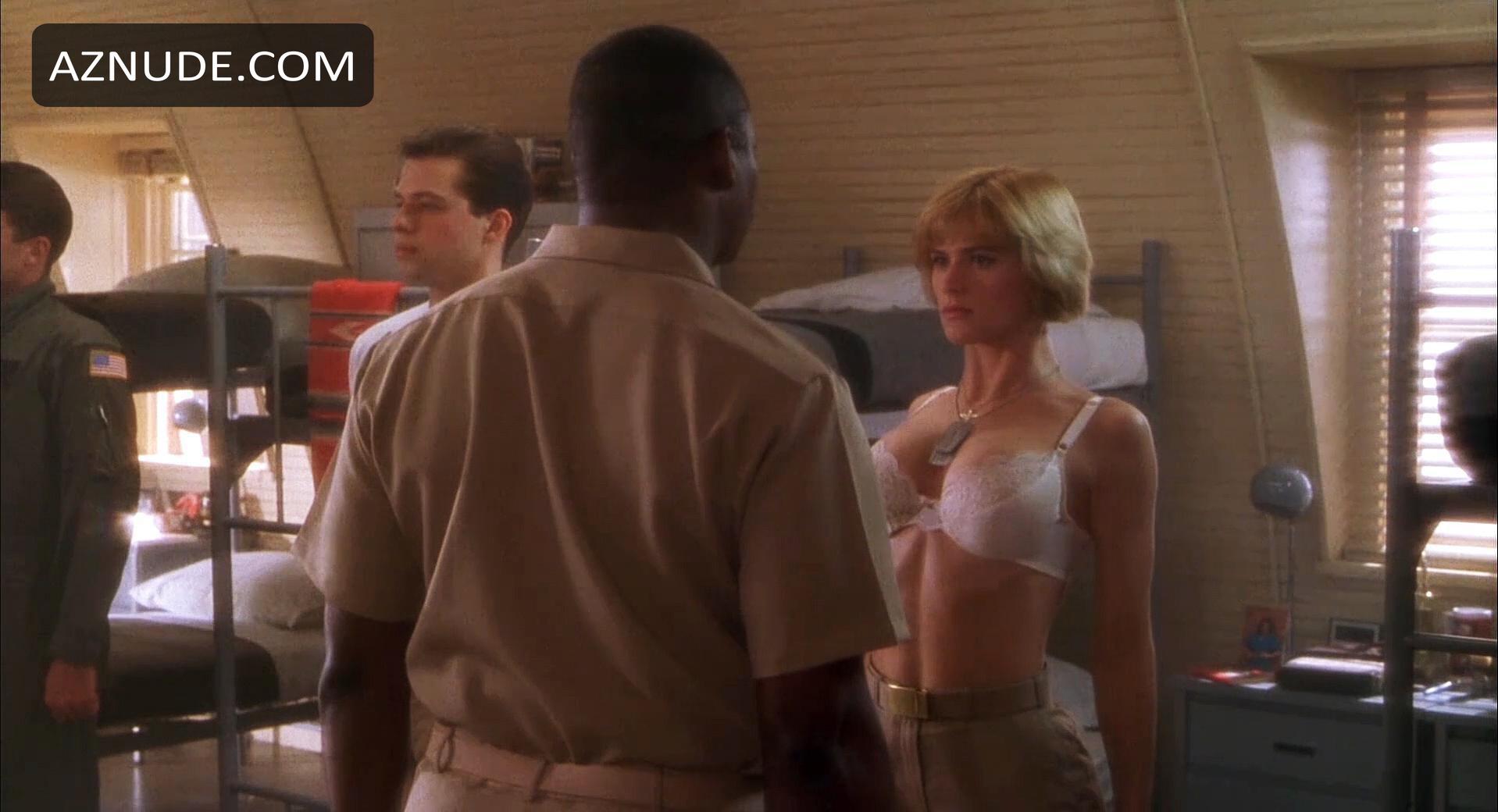 Valeria Golino in Hot Shots!, photo 2