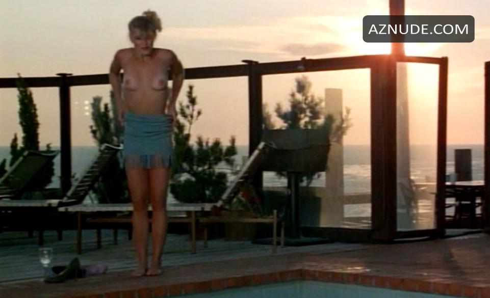 Val Kline in The Beach Girls, photo 12
