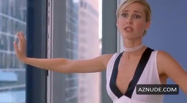 Vanessa Branch in Suburban Girl, photo 1