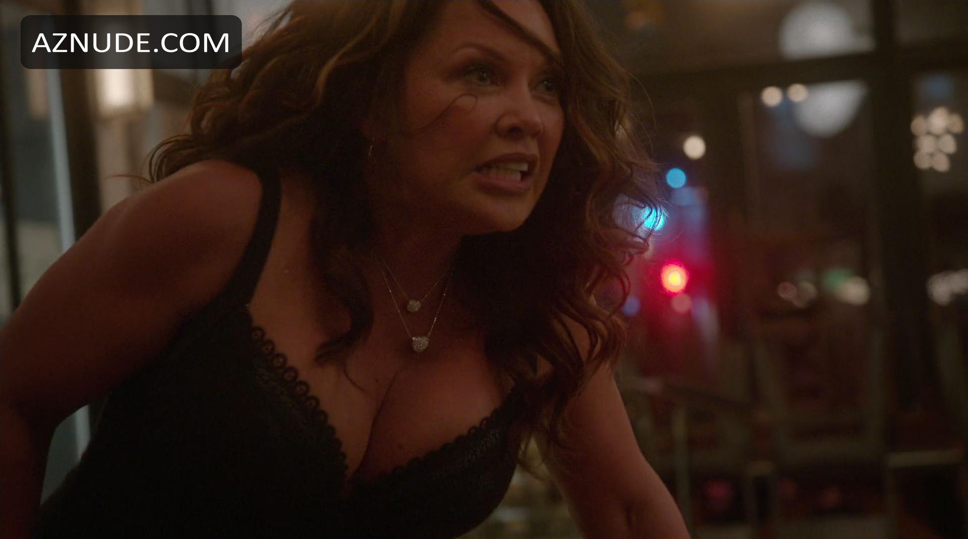 Vanessa L. Williams in Difficult People, photo 2