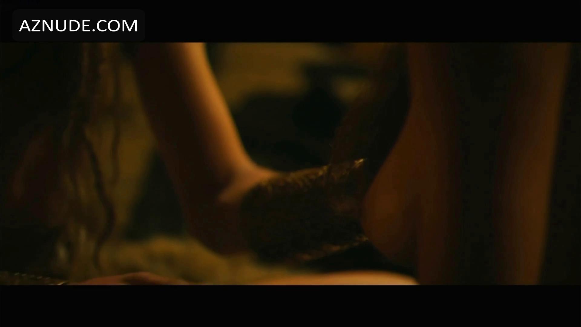 Vanessa Scalera in Romulus, photo 5