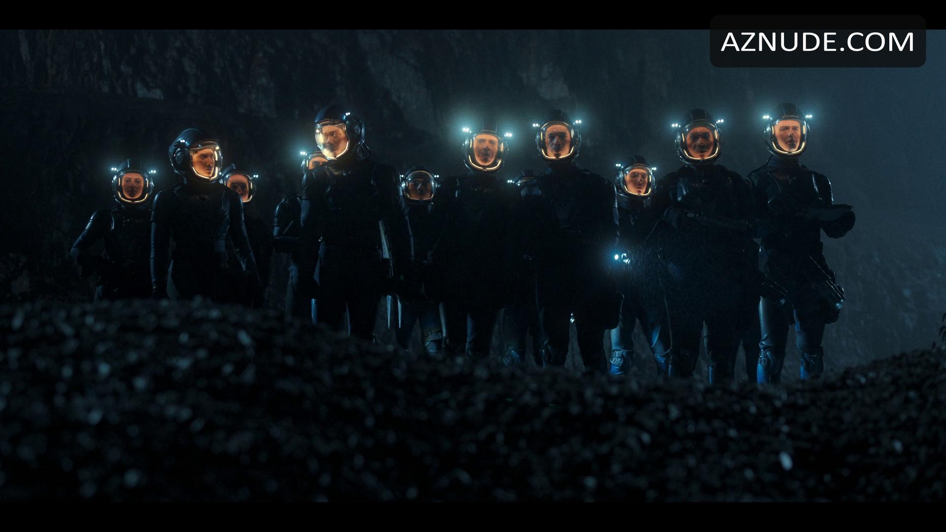 Varada Sethu in Doctor Who Fifteenth Doctor, photo 6