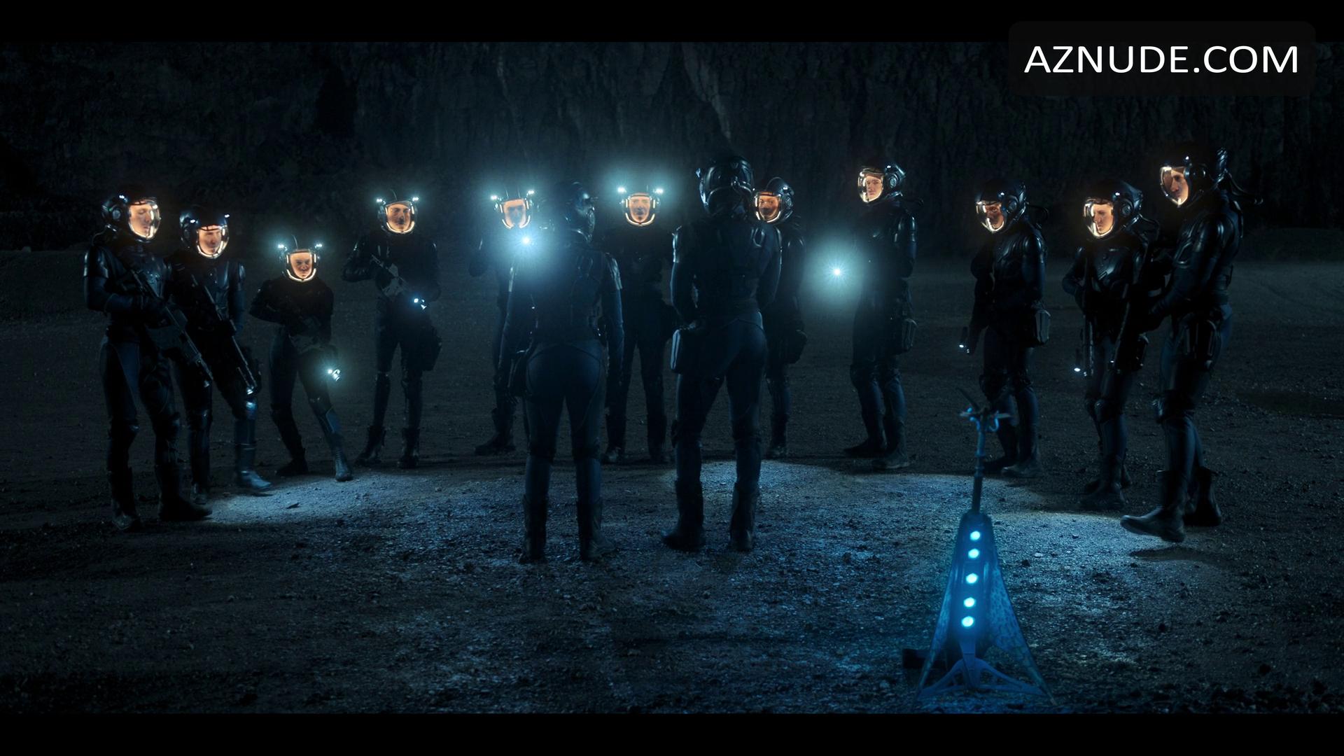 Varada Sethu in Doctor Who Fifteenth Doctor, photo 14