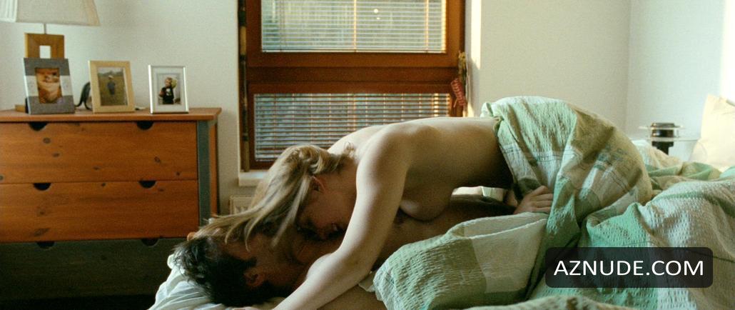 Vica Kerekes in Shameless, photo 7