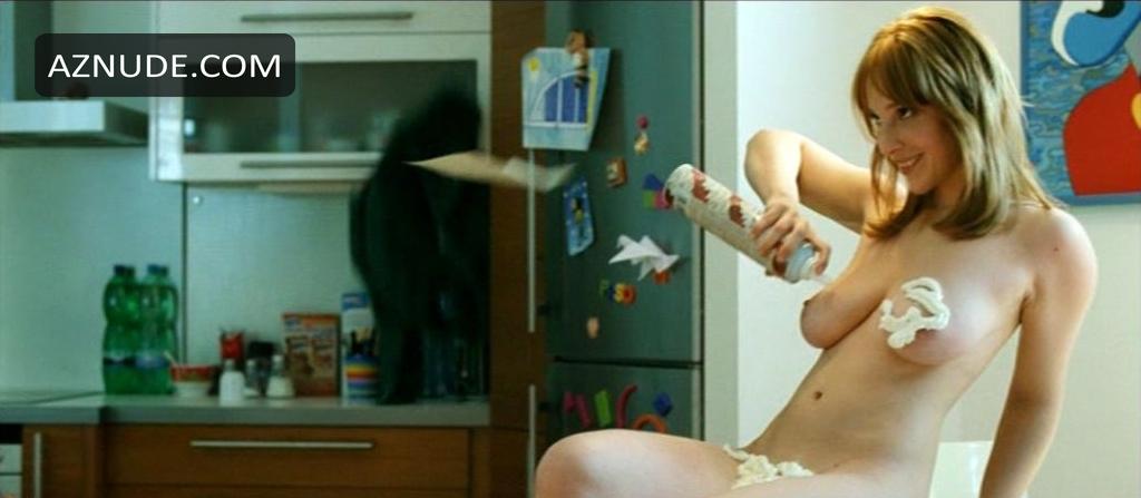 Vica Kerekes in Shameless, photo 18