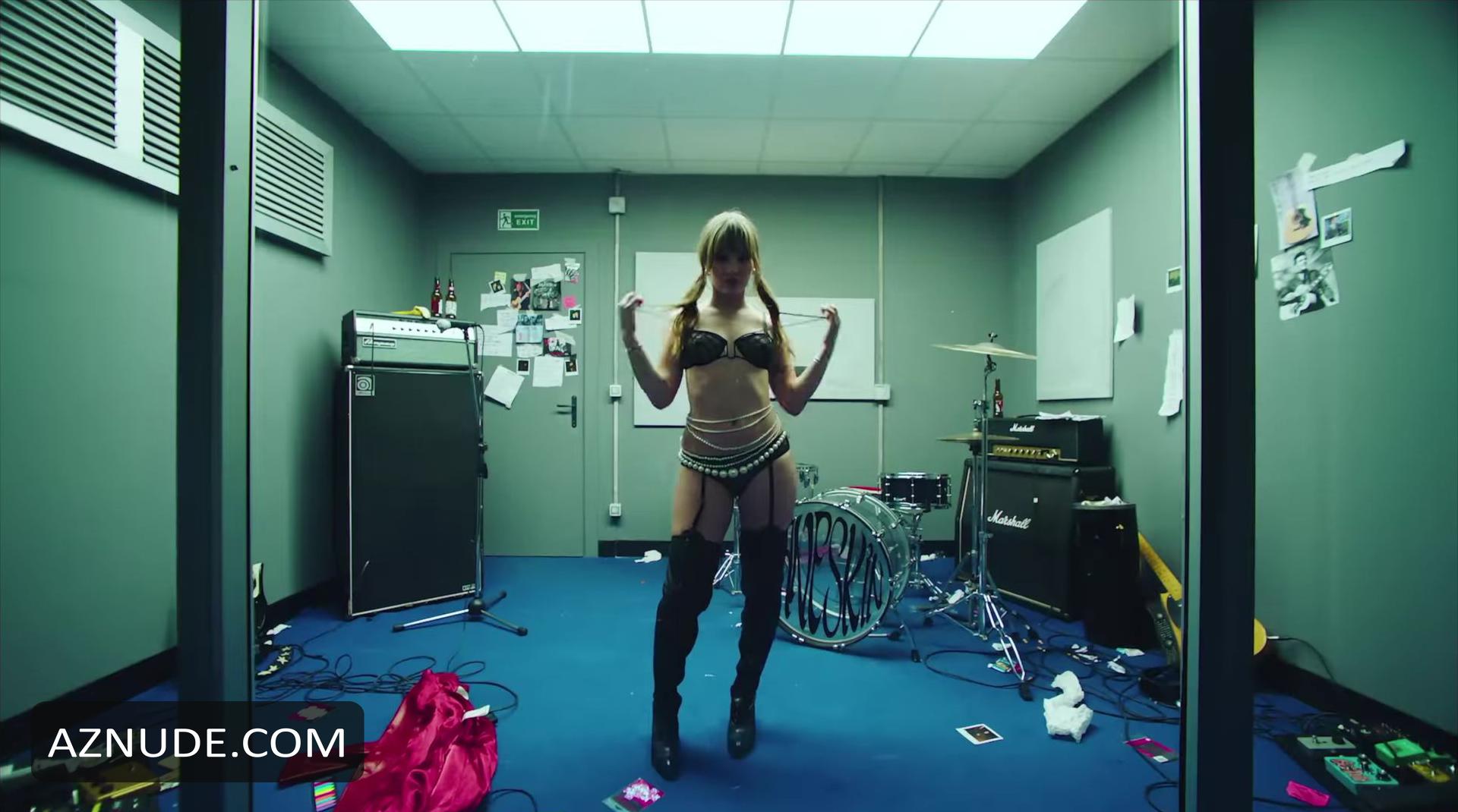 Victoria De Angelis in Maneskin, photo 1