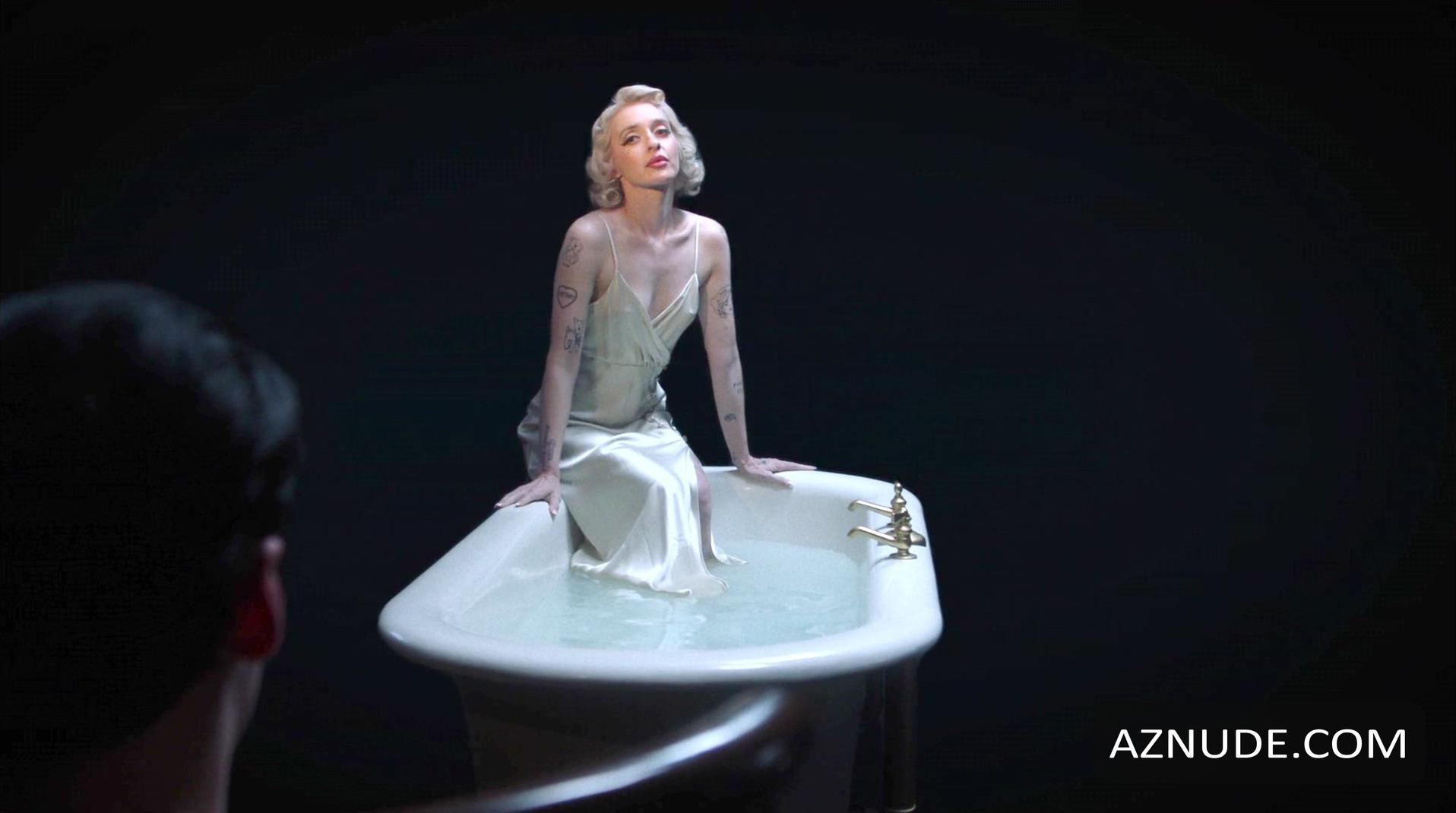 Viola Odette Harlow in The Blue Rose, photo 4