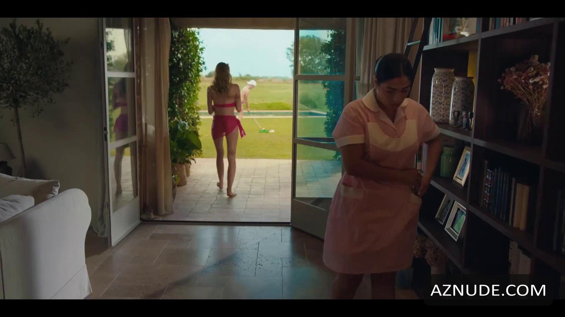 Violeta Rodriguez in The Quiet Maid, photo 7