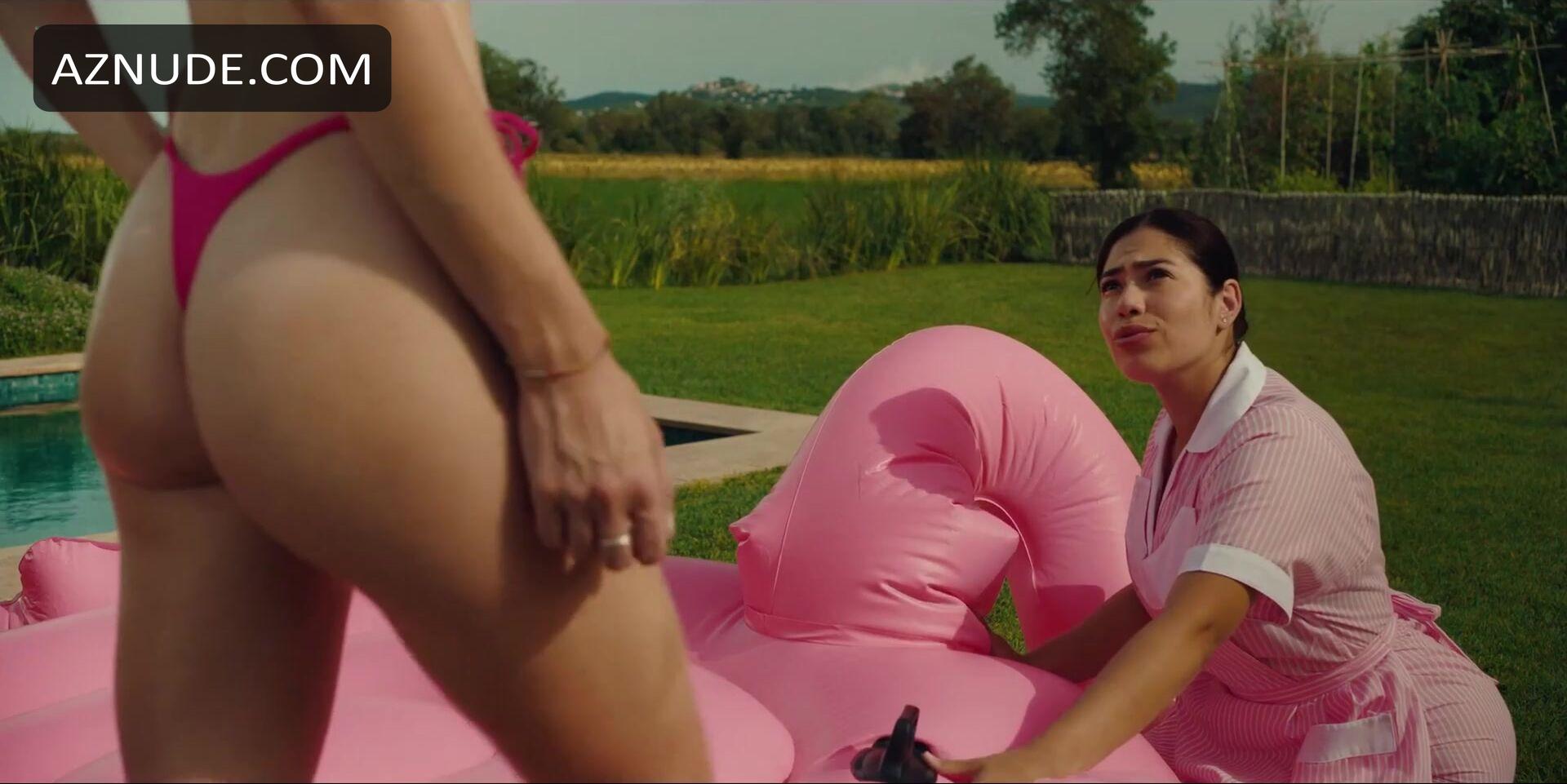 Violeta Rodriguez in The Quiet Maid, photo 24