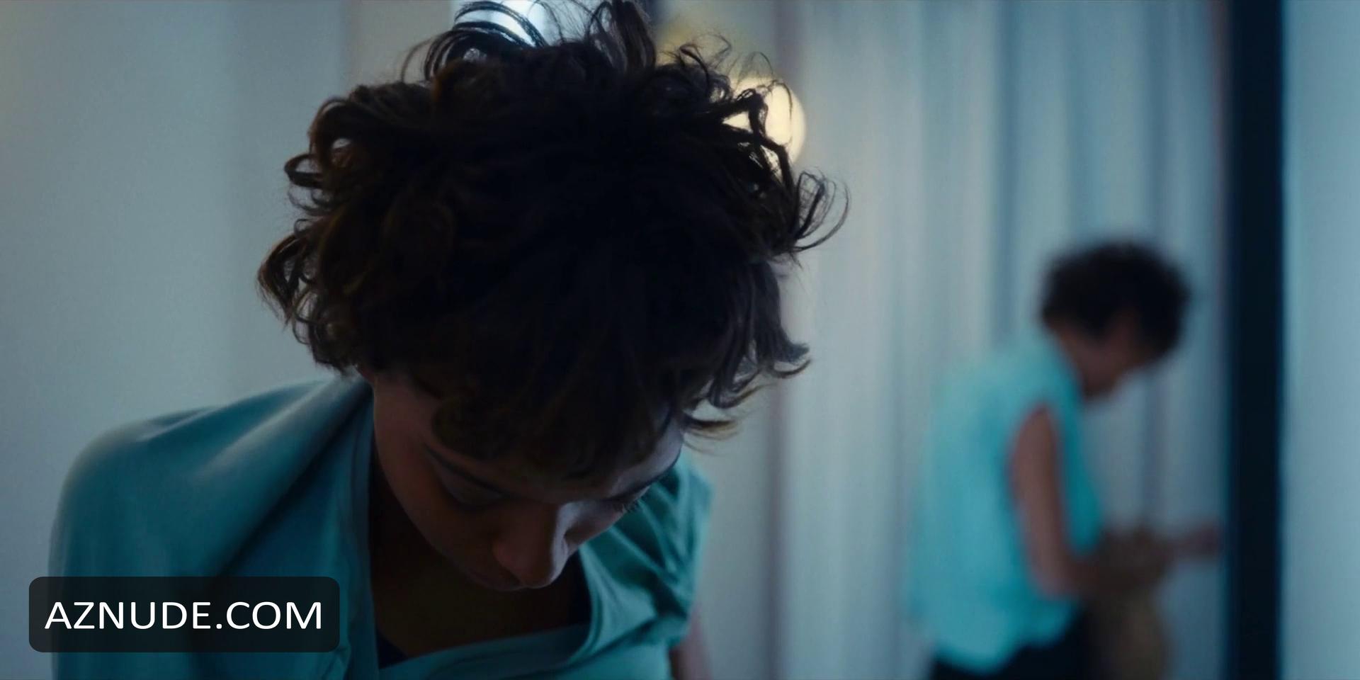 Everything Now in Everything Now, photo 22