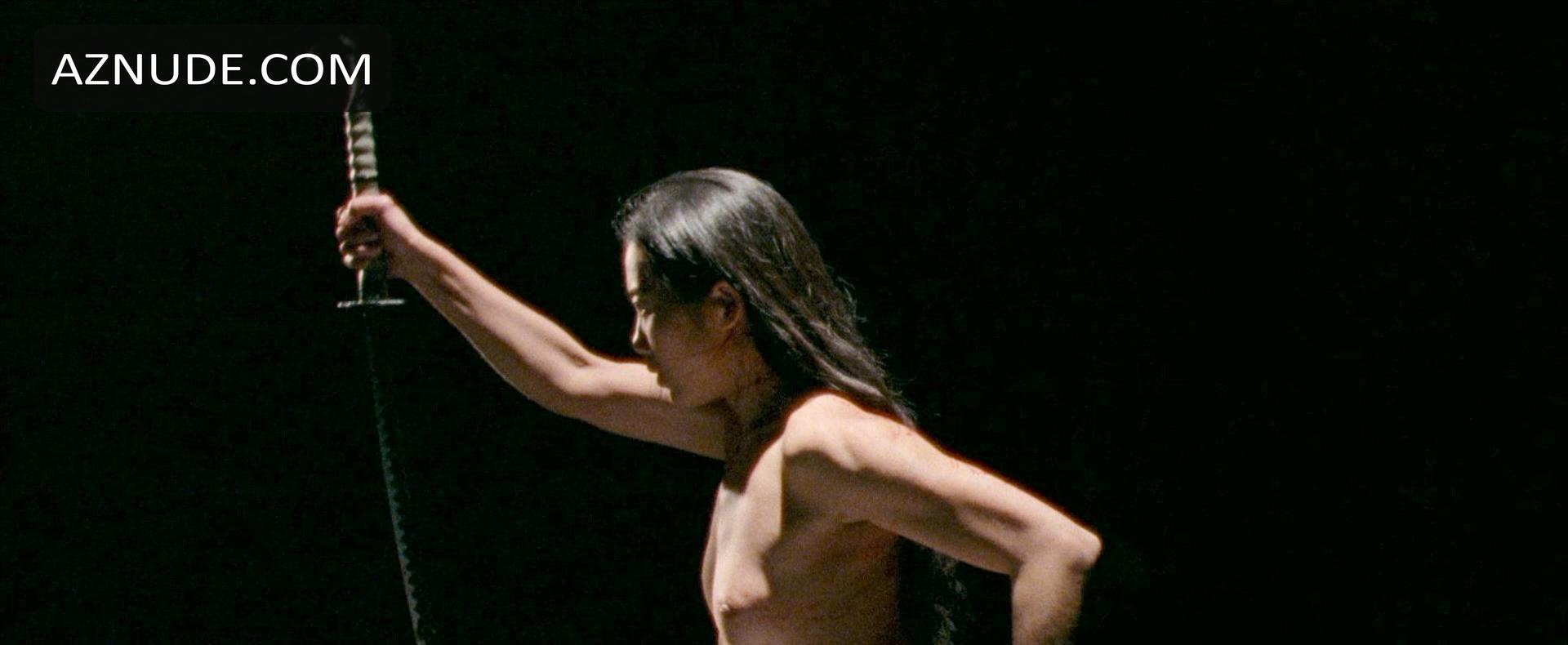 Wan-lun Yu in Reflection In A Dead Diamond, photo 4