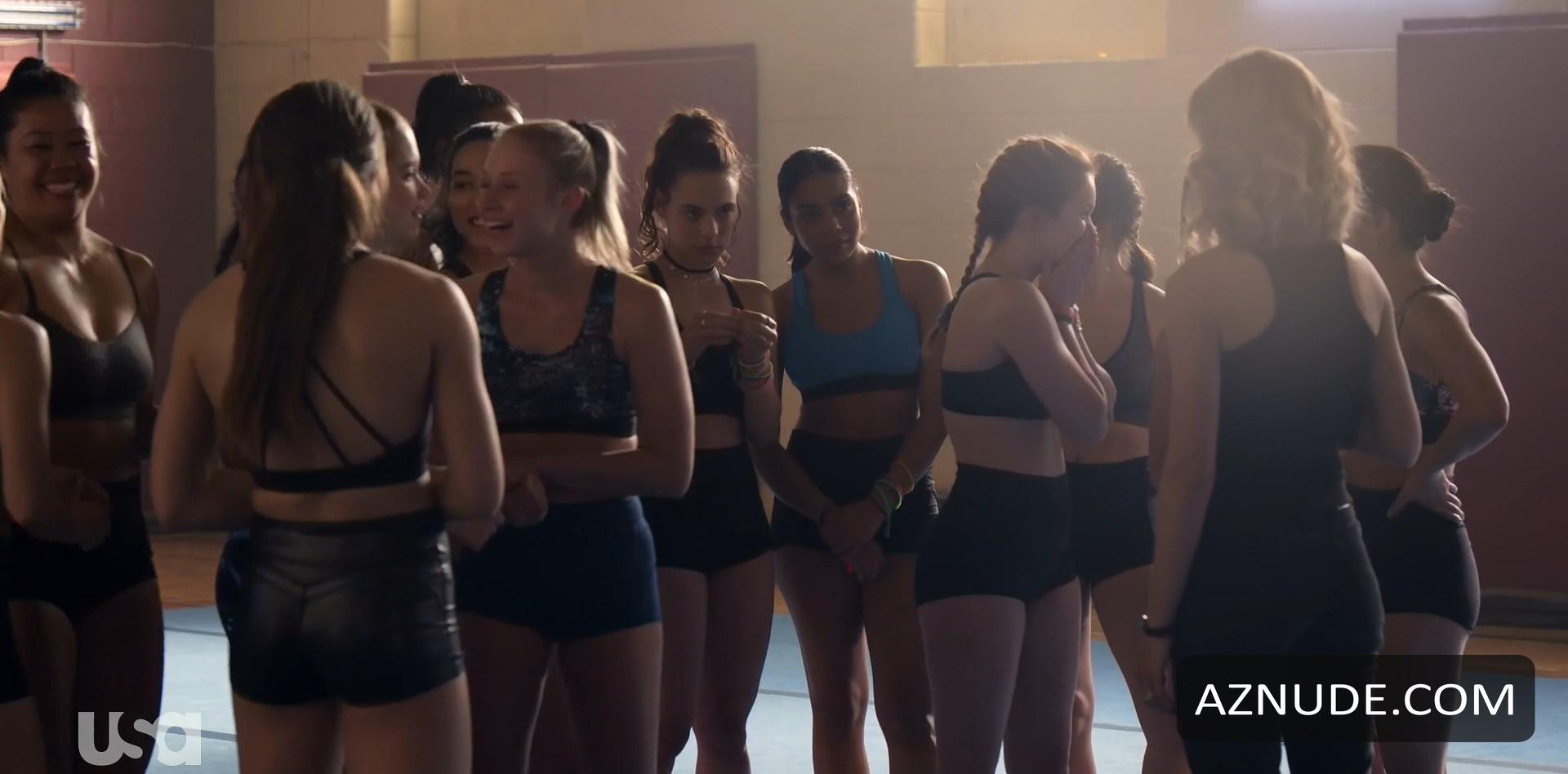 Willa Fitzgerald in Dare Me, photo 22
