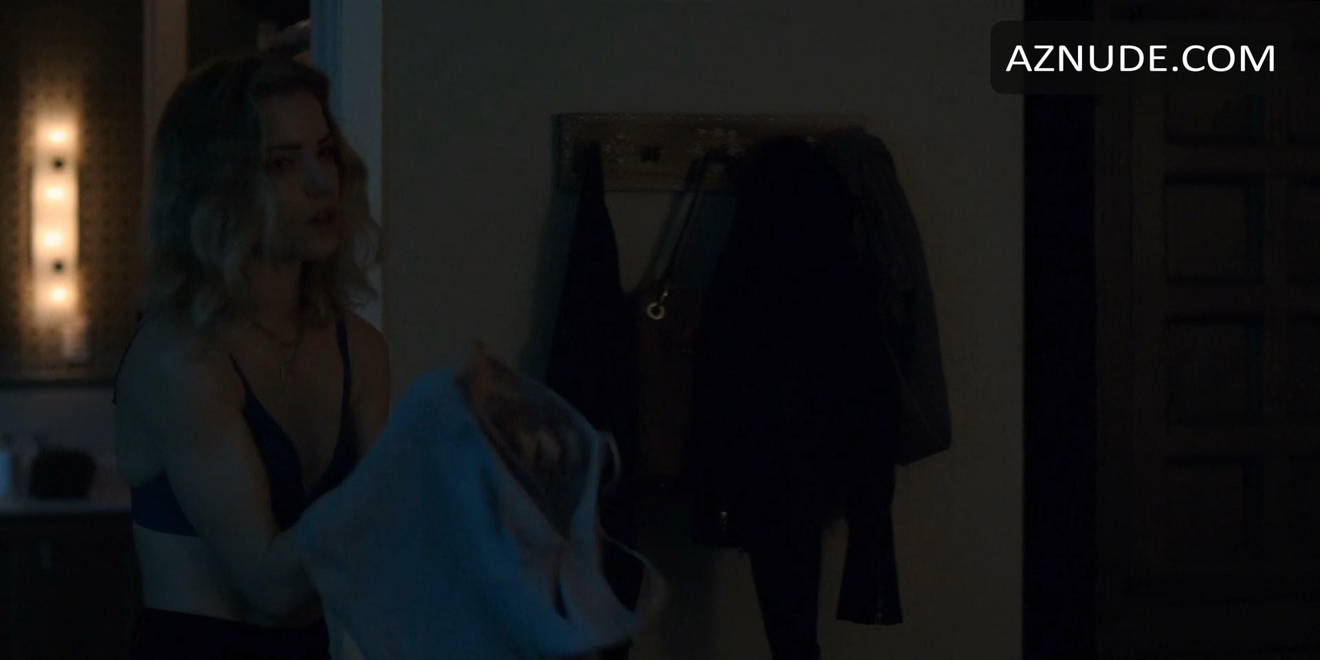 Willa Fitzgerald in Dare Me, photo 26