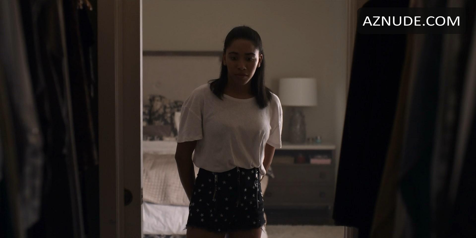 Willa Fitzgerald in Dare Me, photo 38