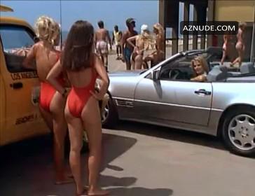 Yasmine Bleeth in Baywatch, photo 7