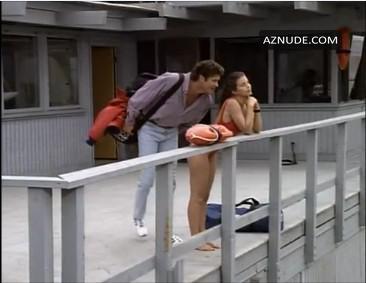 Yasmine Bleeth in Baywatch, photo 20
