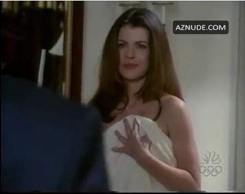 Yasmine Bleeth in Baywatch, photo 28