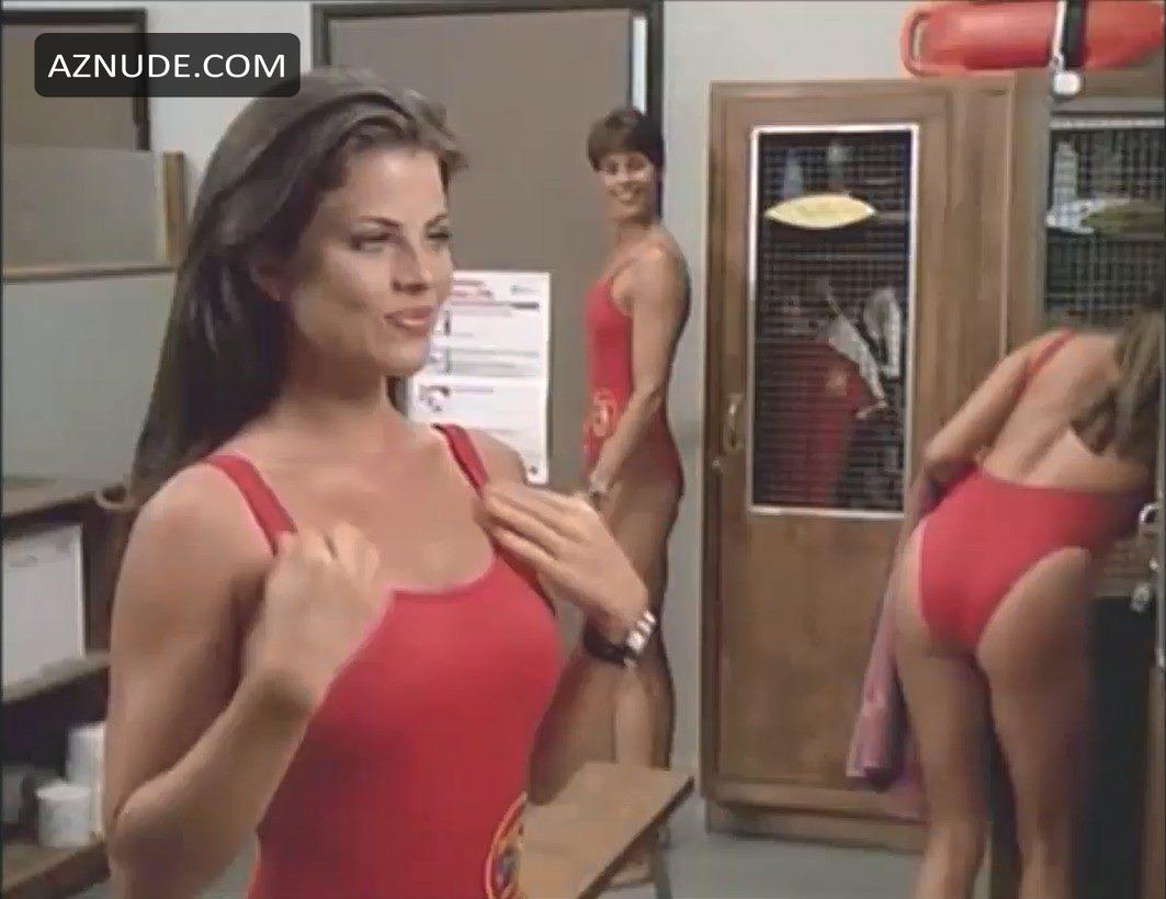 Yasmine Bleeth in Baywatch, photo 30