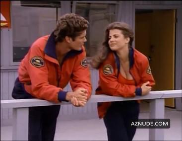 Yasmine Bleeth in Baywatch, photo 75