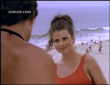 Yasmine Bleeth in Baywatch, photo 84