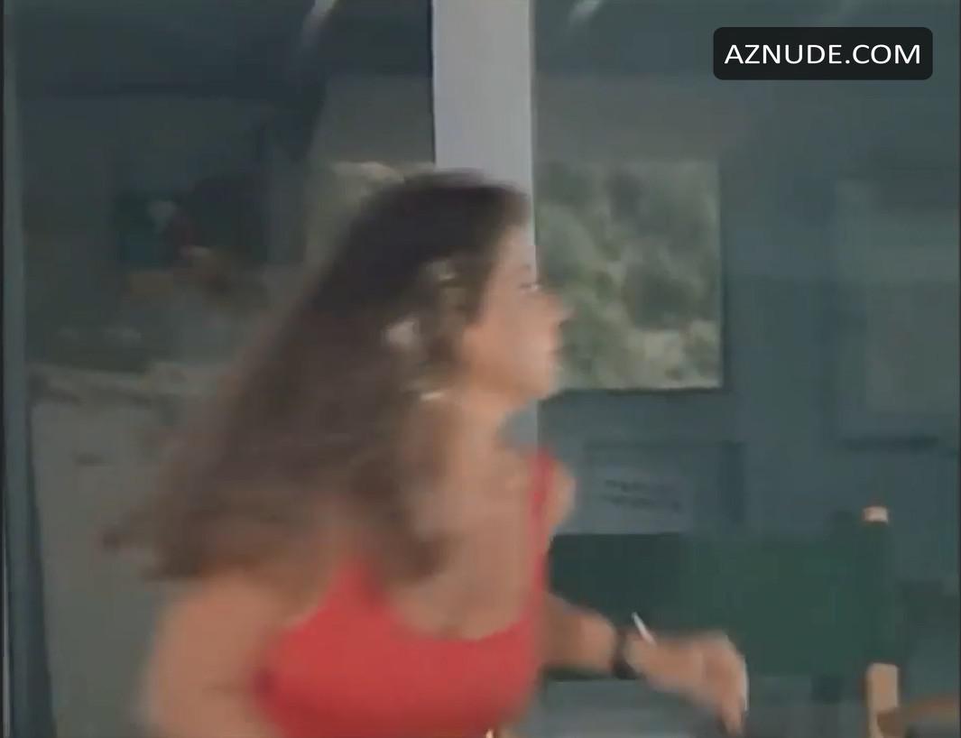 Yasmine Bleeth in Baywatch, photo 87