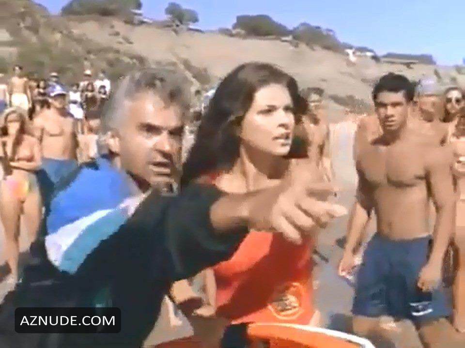 Yasmine Bleeth in Baywatch, photo 103