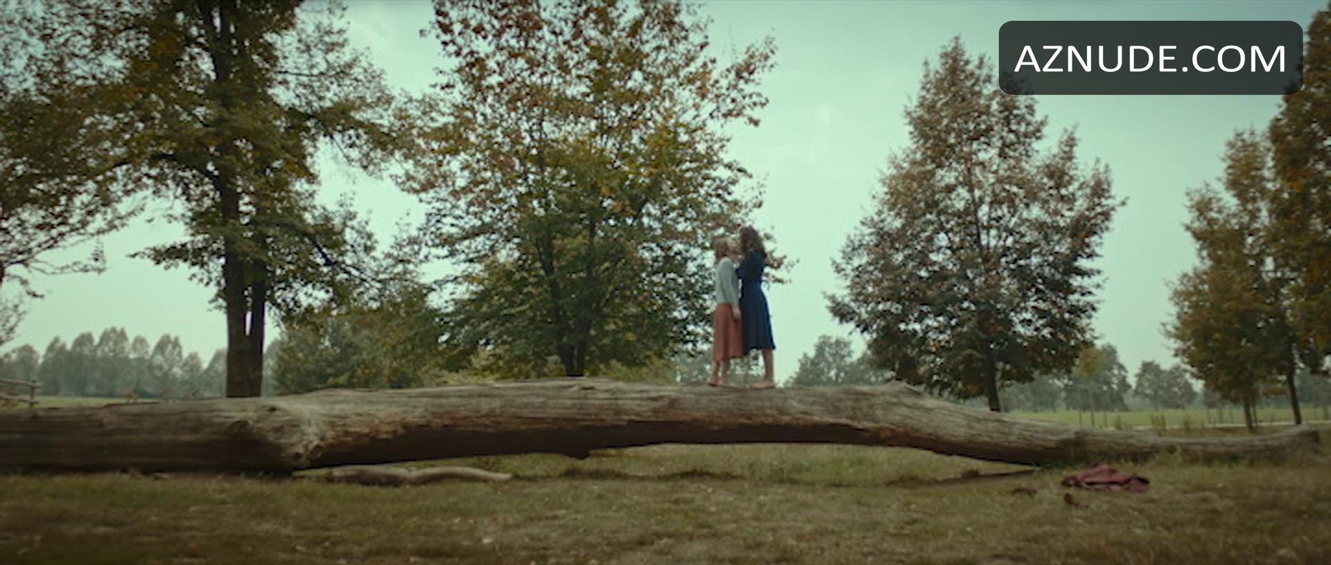 Yile Yara Vianello in The Beautiful Summer, photo 17