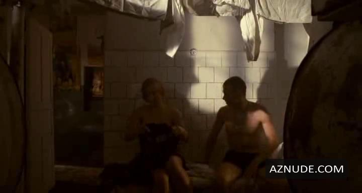 Yuliya Peresild in Captive, photo 3