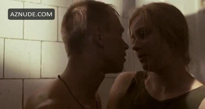 Yuliya Peresild in Captive, photo 5