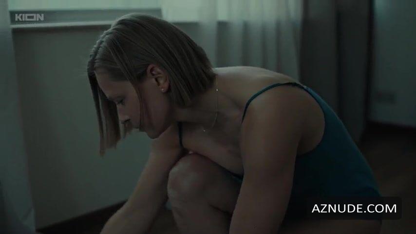 Yuliya Peresild in Nina!, photo 5